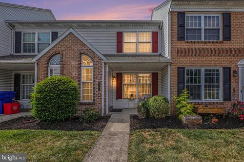 2162 Saint Clair Ct, Harrisburg, PA, 17110-9286 | Card Image