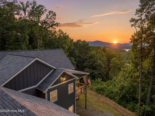 154 Blueberry Hl, Hayesville, NC, 28904-1648 | Card Image