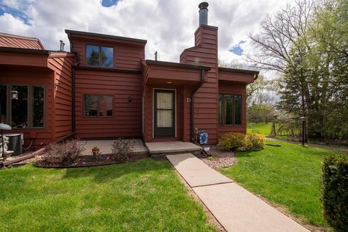 d-2240 Meadowbrook Court, OSHKOSH, WI, 54904 | Card Image