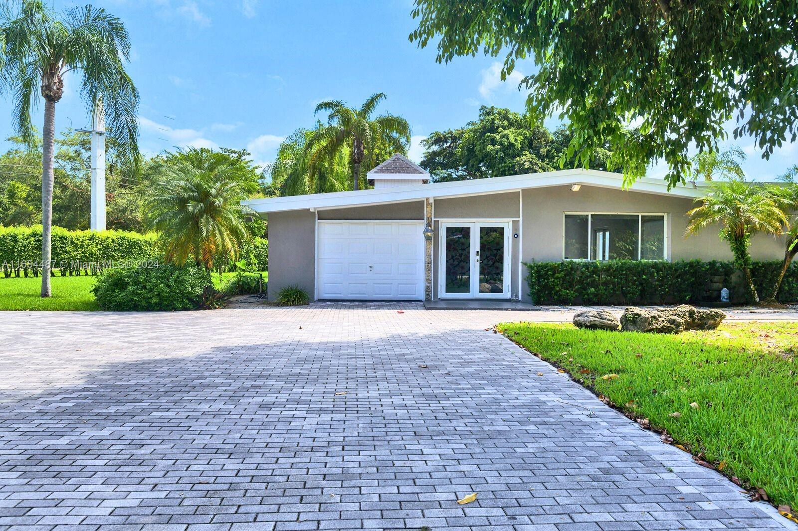 80th Ave, Pinecrest, FL 33156