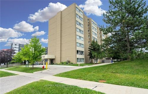 804-65 Highland Cres, Kitchener, ON, N2M5M8 | Card Image