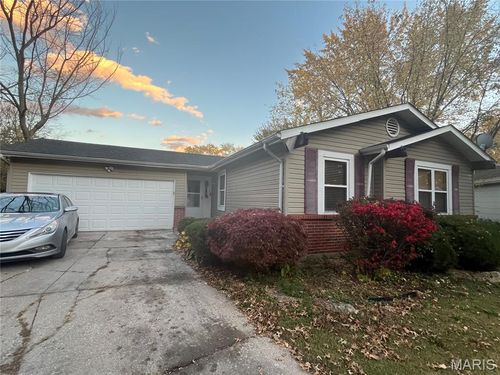 1453 Columbia Hills Ct, Saint Louis, MO, 63138-2609 | Card Image