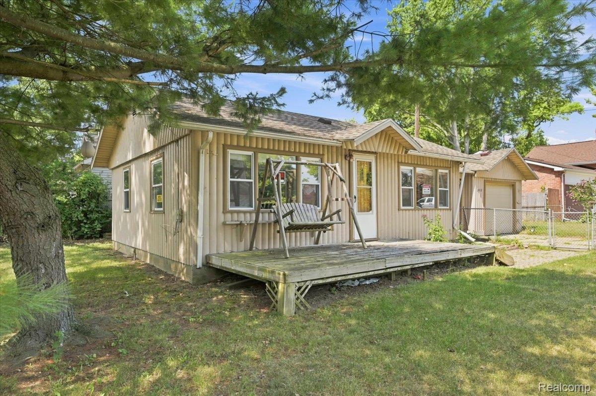 Residential in West Bloomfield Charter Township 3