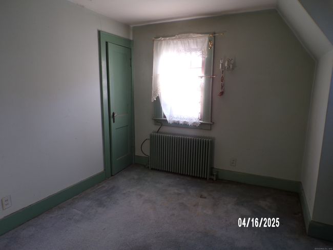 17 Gardners Ln, House other with 3 bedrooms, 2 bathrooms and 4 parking in Ansonia CT | Image 14