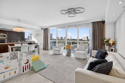1012-19400 Turnberry Way, Aventura, FL, 33180-2692 | Card Image