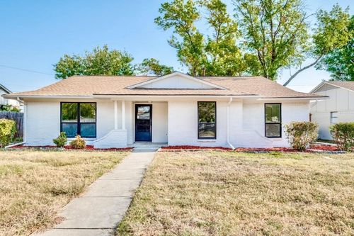 2320 Fulton Dr, Mesquite, TX, 75150-4042 | Card Image
