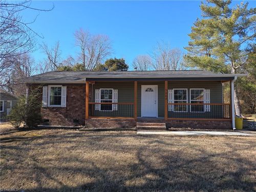 3868 Hartford St, Winston-Salem, NC, 27106-1810 | Card Image