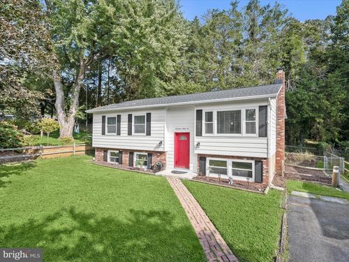 1736 Shore Dr, EDGEWATER, MD, 21037-2353 | Card Image