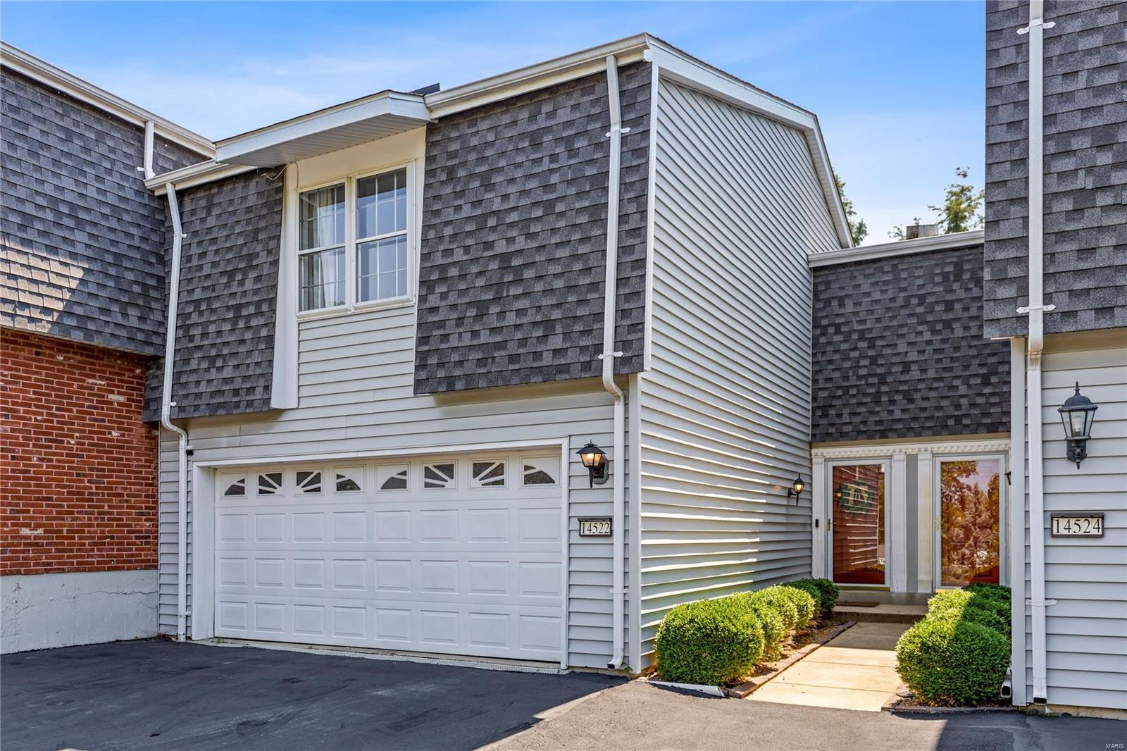 Bantry Ln, Chesterfield, MO 63017