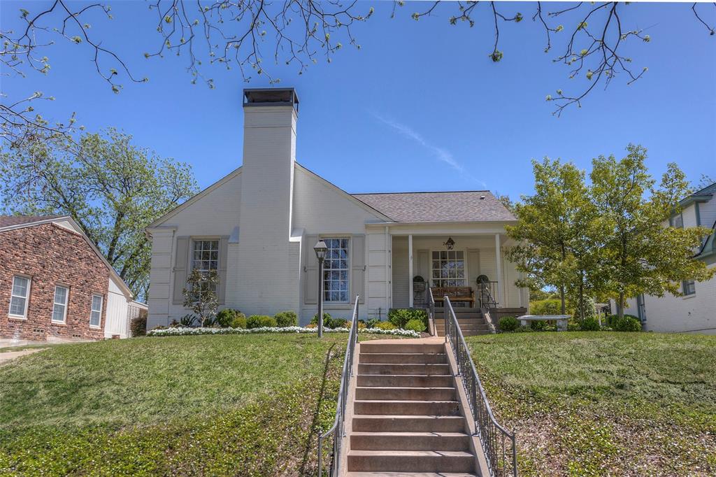 Shirley Ave, Fort Worth, TX 76109