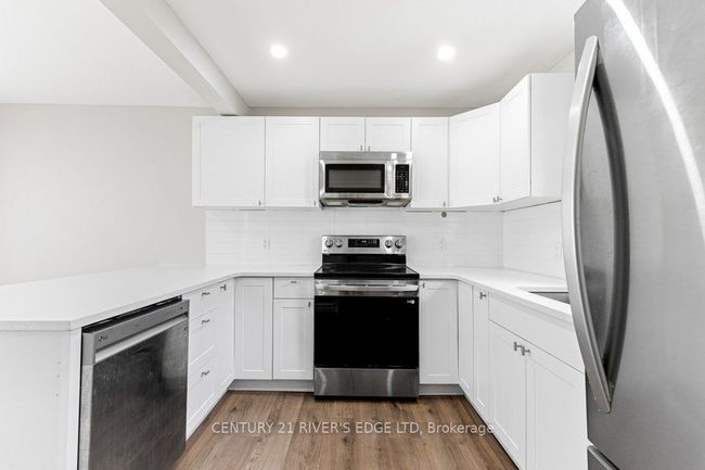 18 Main St E, House attached with 2 bedrooms, 1 bathrooms and null parking in Athens ON | Image 6