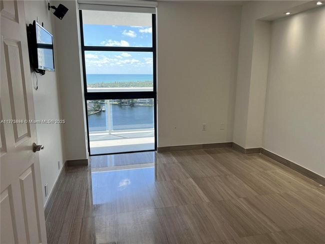 APT-2034 - 20505 E Country Club Dr, Home with 2 bedrooms, 2 bathrooms and null parking in Aventura FL | Image 19