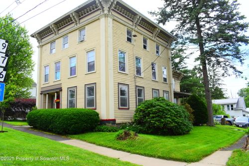 344 Church St, Montrose, PA, 18801-1273 | Card Image