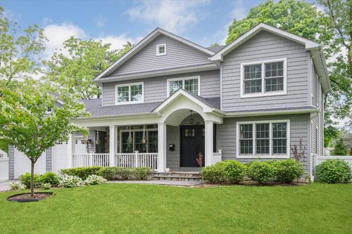 300 Locust Ln, Roslyn Heights, NY, 11577-1433 | Card Image