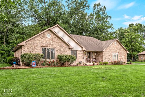 1714 Cardinal Ln, Brownsburg, IN, 46112-8863 | Card Image