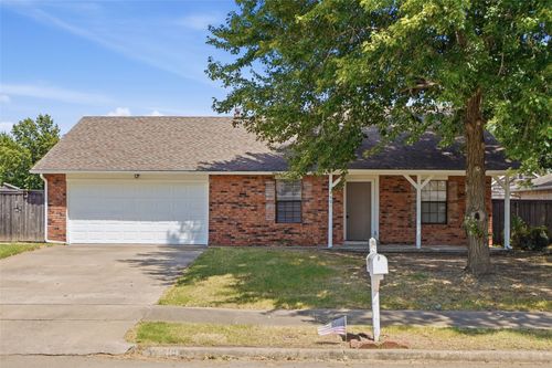 4401 Maple Ave, Broken Arrow, OK, 74011-3026 | Card Image