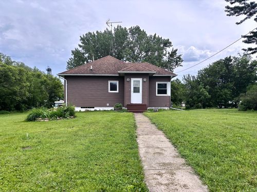 301 W 3rd St, Sherburn, MN, 56171-9648 | Card Image