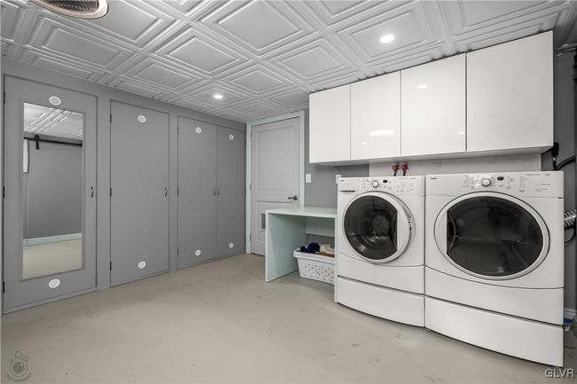 Lower level laundry room/office/ could be converted to bedroom | Image 26