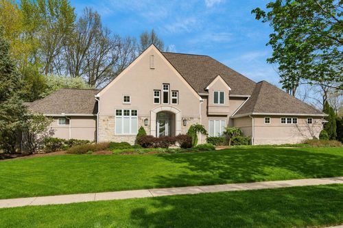 8432 Tartan Fields Dr, Dublin, OH, 43017-8881 | Card Image