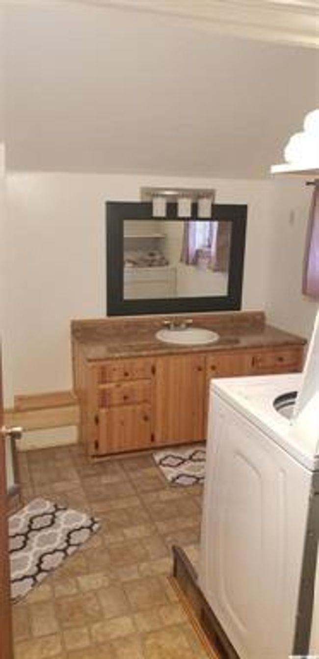 Bathroom with vanity | Image 16
