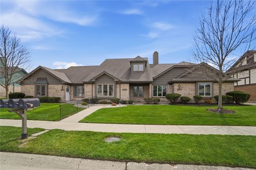 1302 Donson Cir, Kettering, OH, 45429-5758 | Card Image