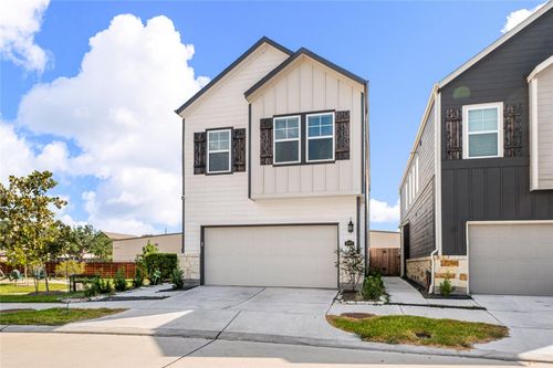 3807 Glossy Lake Dr, Houston, TX, 77082-3193 | Card Image