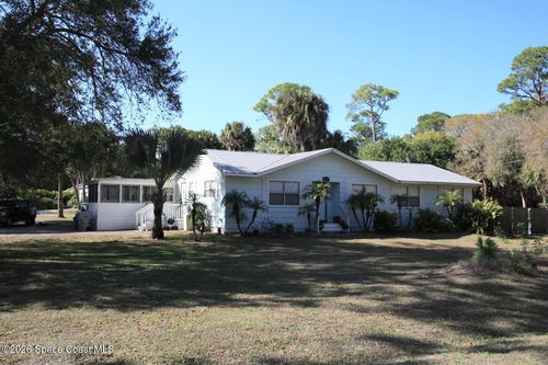 8205 93rd Ave, Vero Beach, FL, 32967-3795 | Card Image