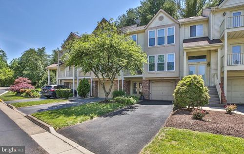 15646 Montview Dr, DUMFRIES, VA, 22025-1327 | Card Image