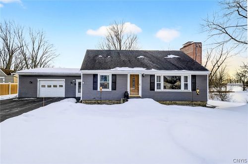 117 Knowland Dr, Liverpool, NY, 13090-3129 | Card Image