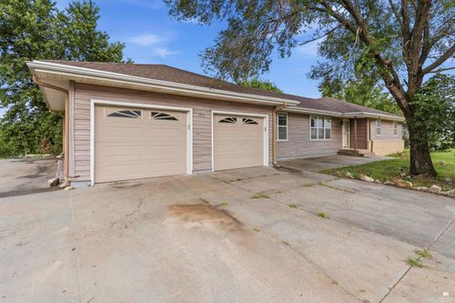 7716 Canyon Rd, Junction City, KS, 66441-8347 | Card Image