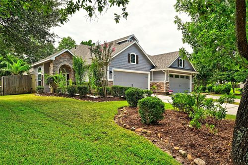6 Windsor Bridge Dr, Conroe, TX, 77384-3713 | Card Image
