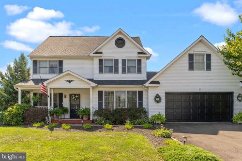 402 Stanford Rd, FAIRLESS HILLS, PA, 19030-4010 | Card Image