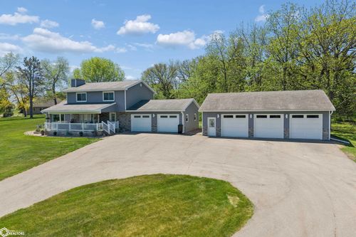 74 Four Winds Dr, Clear Lake, IA, 50428-1102 | Card Image
