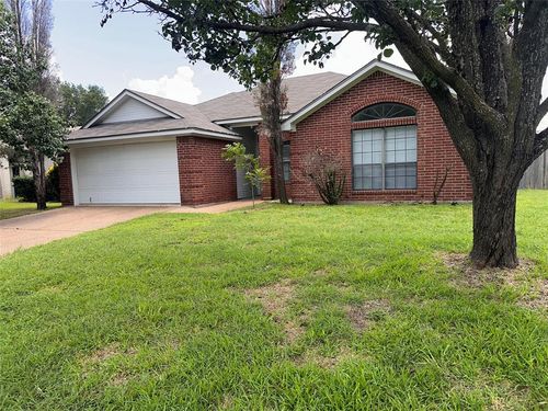 9412 Riviera Dr, Waco, TX, 76712-8441 | Card Image