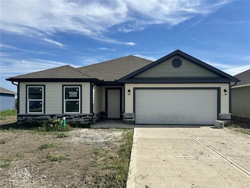 566 W Fountain St, Gardner, KS, 66030-5560 | Card Image