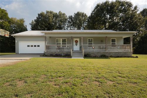 437 Gip Annie Rd, Harrison, AR, 72601-6866 | Card Image