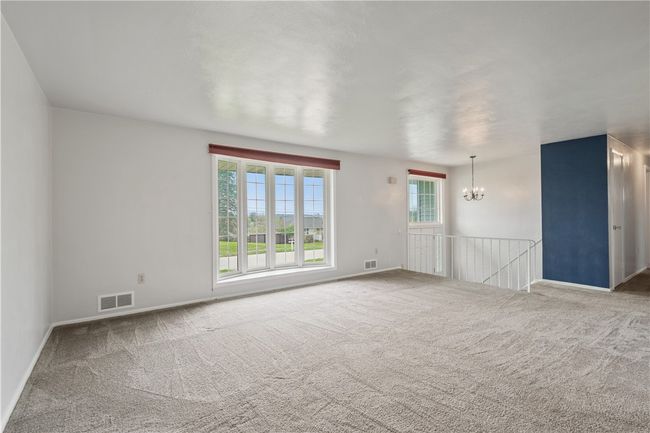 124 Wyndfield Dr, House other with 3 bedrooms, 1 bathrooms and 2 parking in Mount Pleasant PA | Image 7
