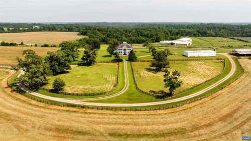 9313 Greenfield Farm, SCOTTSVILLE, VA, 24590-3871 | Card Image