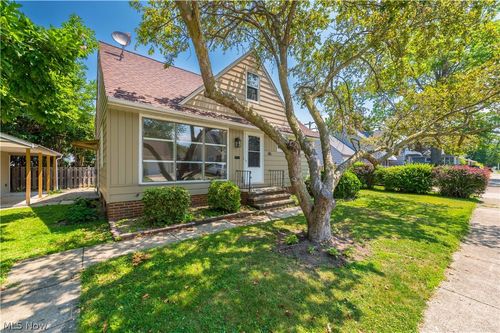 85 E 205th St, Euclid, OH, 44123-1001 | Card Image