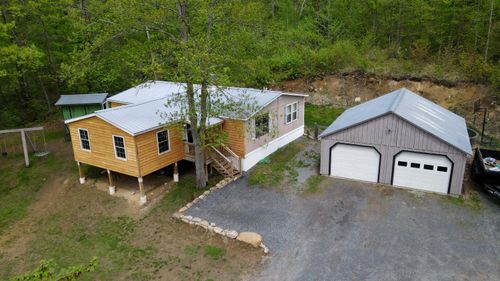 462 Route 9n, Keeseville, NY, 12944-3830 | Card Image