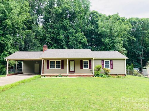 7984 Secluded Ln, Denver, NC, 28037-8030 | Card Image