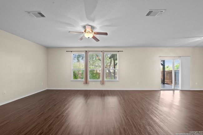 220 Hinge Gate, House other with 3 bedrooms, 2 bathrooms and null parking in Cibolo TX | Image 9