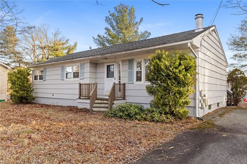 50 Indian Run Trl, Smithfield, RI, 02917-2100 | Card Image