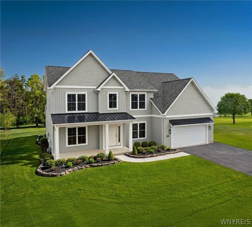 5676 Dorothy Cir, Clarence Ctr, NY, 14032-9009 | Card Image