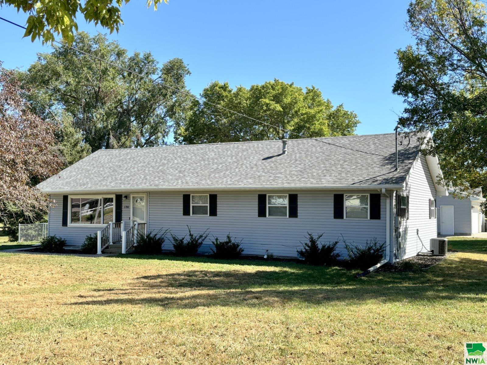 Claridge St, Sioux City, IA 51109