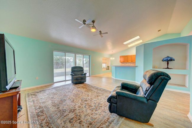 6175 Grissom Pkwy, House other with 3 bedrooms, 2 bathrooms and null parking in Cocoa FL | Image 11
