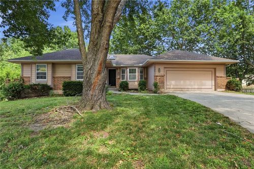 1736 Silkwood Ct, Lee's Summit, MO, 64063-6163 | Card Image