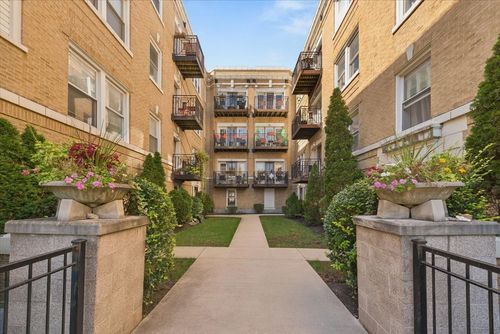 2-4910 Drake Ave, Chicago, IL, 60625-5725 | Card Image