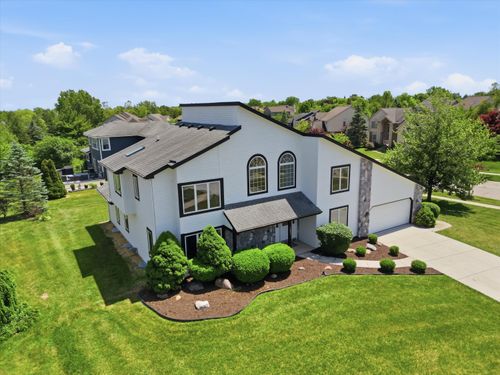 1657 Wake Robin Ct, Ann Arbor, MI, 48103-9235 | Card Image