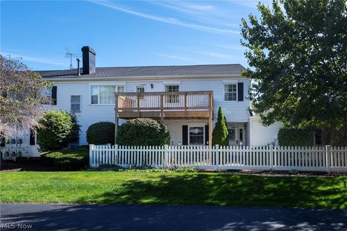 17677 Eastbrook Trl, Chagrin Falls, OH, 44023-5661 | Card Image